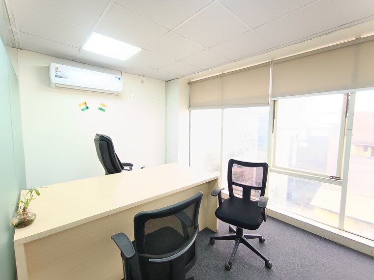 Team Area, sector 2 Commercial Office Space 1250 Sq.Ft. In Sector 2 Noida 9713387
