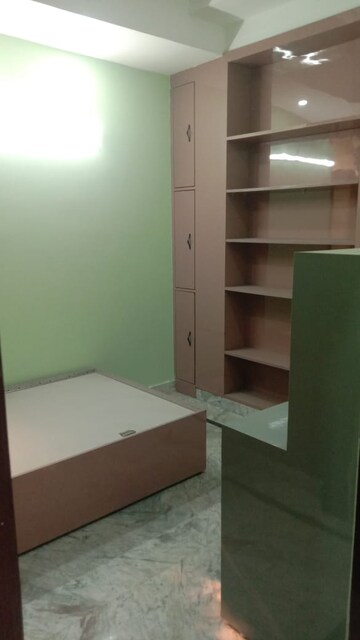 Room in 3 BHK Builder Floor at Kavi Nagar Block G – for Sale