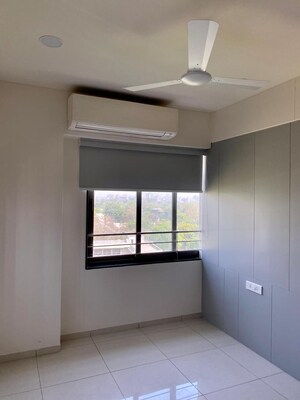 Room in  Office Space at Ambawadi – for Rent