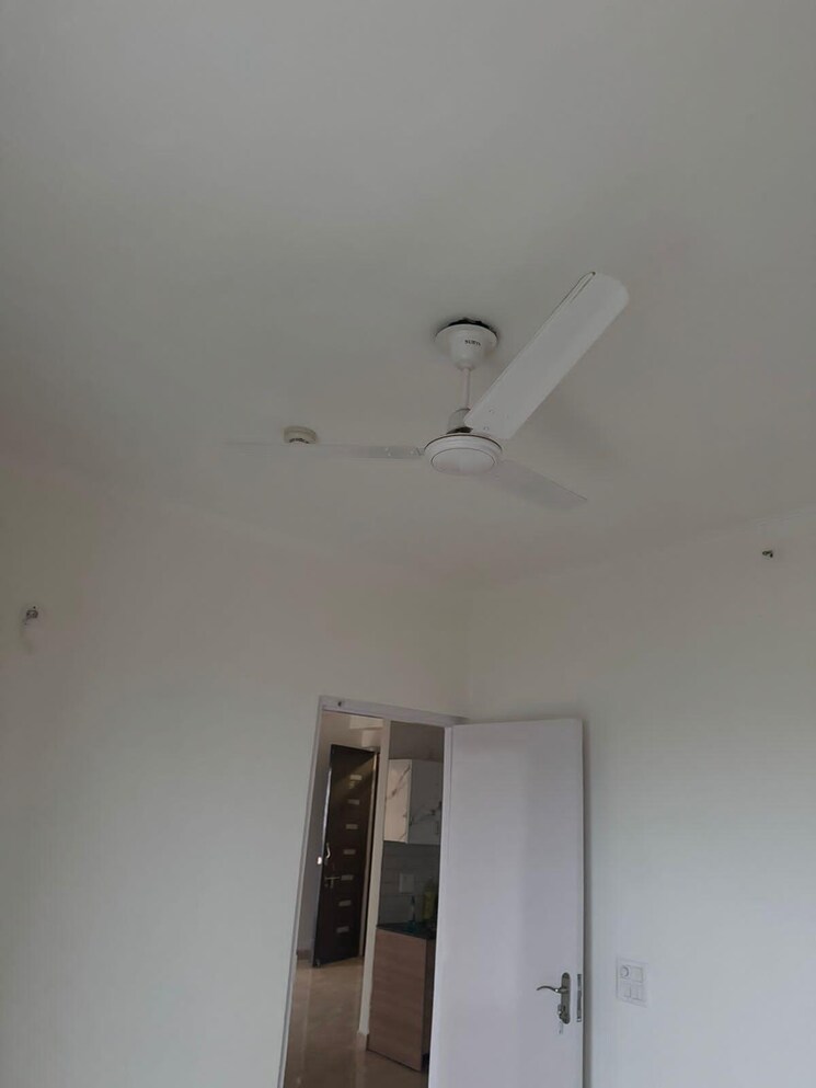 undefined, gaur-yamuna-city-16th-park-view 2 Bedroom 1000 Sq.Ft. Apartment In Gaur Yamuna City Greater Noida 9713386