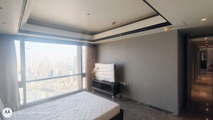 Room in 4 BHK Apartment at Lodha Trump Tower, Worli – for Rent