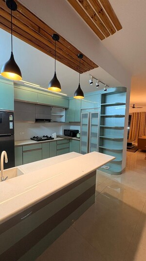 Kitchen in 3.5 BHK Apartment at Shalimar Belvedere Court, Gomti Nagar – for Rent