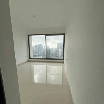 Room in 2 BHK Apartment at Sunteck City Avenue 4, Goregaon West – for Rent