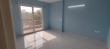 Room in 3 BHK Builder Floor at Ansal Sushant Lok I, Sector 43 – for Rent