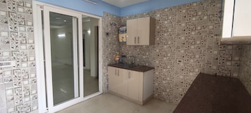 Building Lobby in 3 BHK Builder Floor at Ansal Sushant Lok I, Sector 43 – for Rent