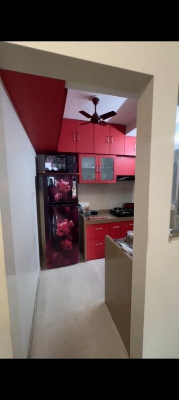 Furnished Amenities in 1.5 BHK Apartment at Dosti West County, Balkum Pada – for Rent