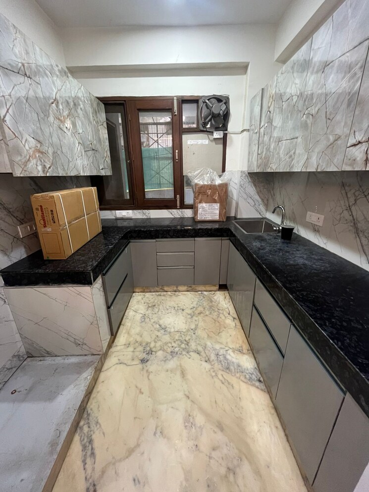 Kitchen, sector 55 3 Bedroom 1750 Sq.Ft. Builder Floor In Sector 55 Gurgaon 9713499