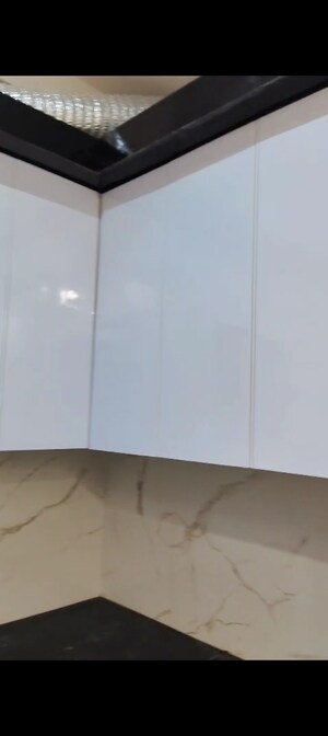 Room in 2 BHK Builder Floor at Krystal Homes, Sector 1 Greater Noida – for Rent