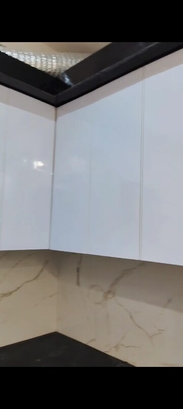 Room in 2 BHK Builder Floor at Krystal Homes, Sector 1 Greater Noida – for Rent