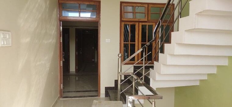 undefined, gomti nagar 3 Bedroom 2000 Sq.Ft. Independent House In Gomti Nagar Lucknow 9713537