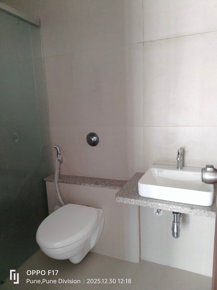 Bathroom, goel-ganga-acropolis 2 Bedroom 1140 Sq.Ft. Apartment In Baner Pune 9713532