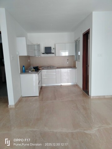 Room in 2 BHK Apartment at Goel Ganga Acropolis, Baner – for Rent