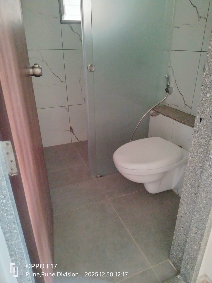 Bathroom, goel-ganga-acropolis 2 Bedroom 1140 Sq.Ft. Apartment In Baner Pune 9713532