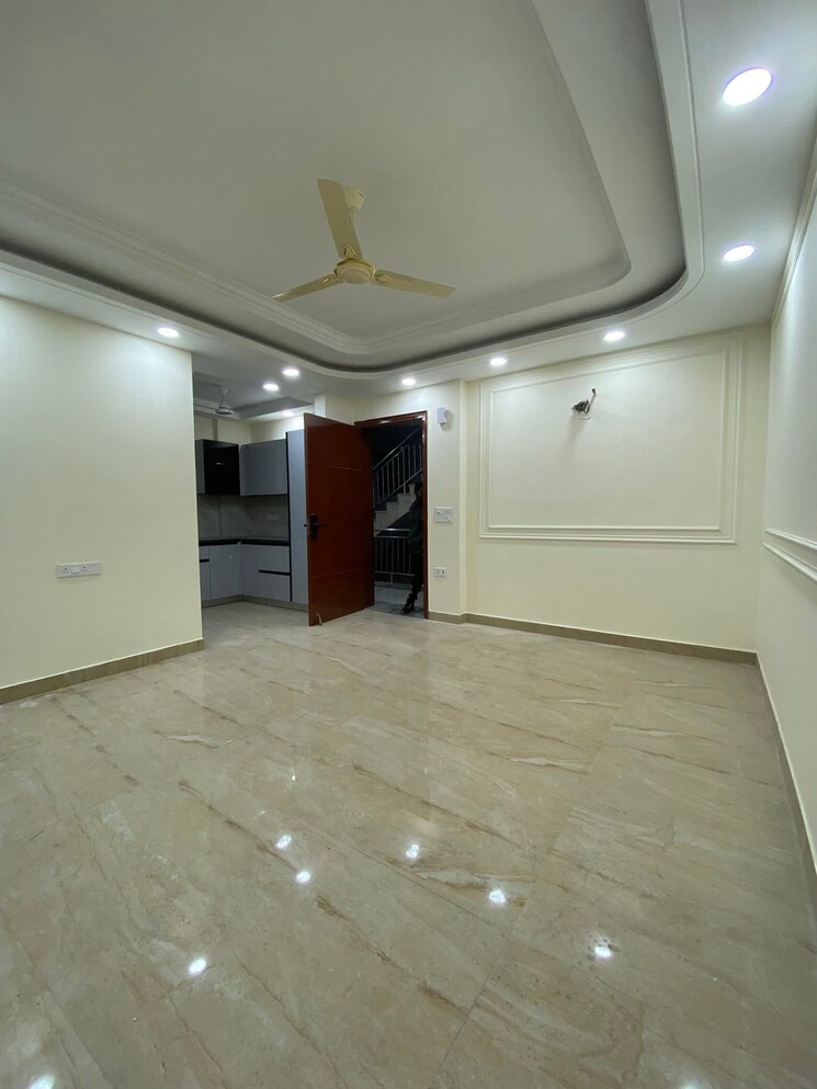Room, chattarpur 3 Bedroom 1500 Sq.Ft. Apartment In Chattarpur Delhi 9713544