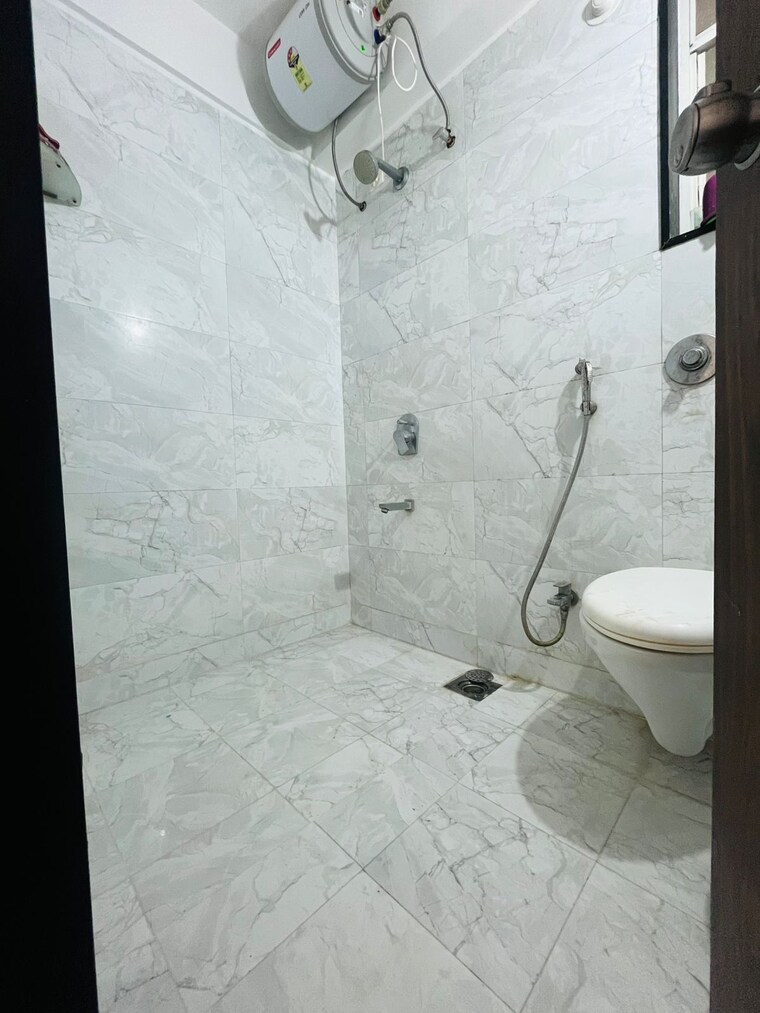 Bathroom, karan-suncoast 2 Bedroom 1150 Sq.Ft. Apartment In Bavdhan Pune 9713551