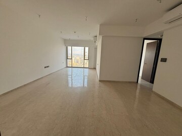 Room in 2 BHK Apartment at Lodha World View, Worli – for Rent