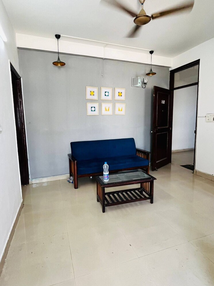 Living Room, saket 2 Bedroom 1100 Sq.Ft. Apartment In Saket Delhi 9713605