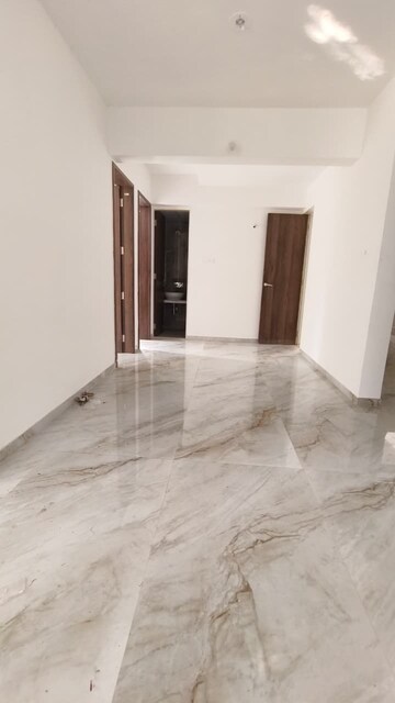 Room in 3.5 BHK Apartment at Varsha Park Society, Pashan – for Rent