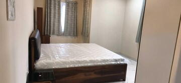 Bedroom in 2.5 BHK Apartment at Lodha Parkside, Worli – for Rent