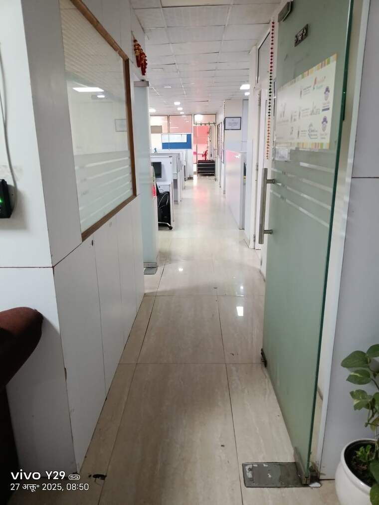 undefined, sector 3 Commercial Office Space 1200 Sq.Ft. In Sector 3 Noida 9713661