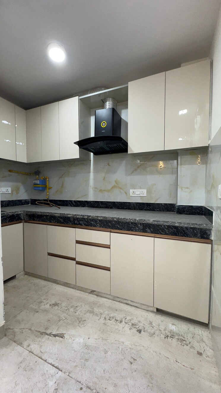 Kitchen, chattarpur 3 Bedroom 1200 Sq.Ft. Builder Floor In Chattarpur Delhi 9713674