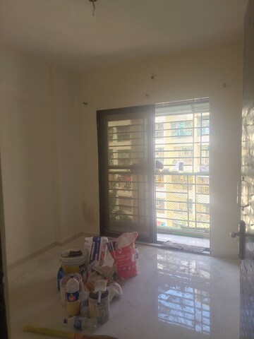 Room in 1 BHK Apartment at Shree Manibhadra Heights, Nalasopara West – for Rent