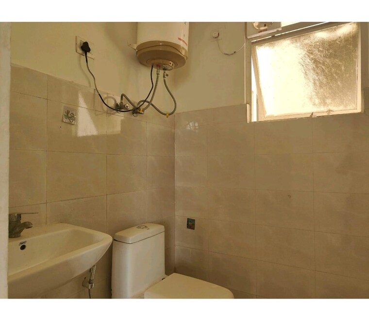 undefined, signature-global-proxima-phase-2 2 Bedroom 685 Sq.Ft. Apartment In Sector 89 Gurgaon 9713685