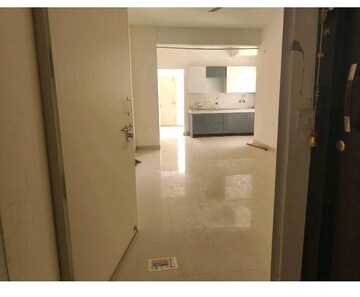 Room in 2 BHK Apartment at Signature Global Proxima Phase 2, Sector 89 – for Rent