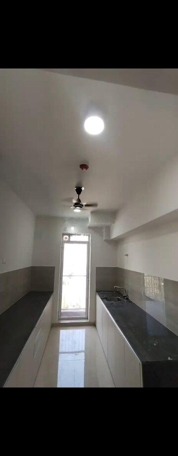 Bathroom in 3.5 BHK Apartment at Indiabulls One Indiabulls, Pokhran Road No Two – for Rent