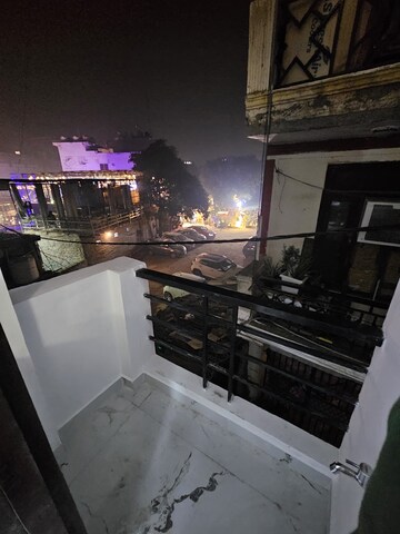 Balcony in 1 BHK Builder Floor at Saket – for Sale