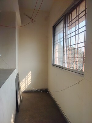 Room in 2 BHK Apartment at Sarita Vihar – for Rent