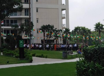 4 BHK Apartment – Exterior View View at DLF The Crest, Sector 54 - for Sale