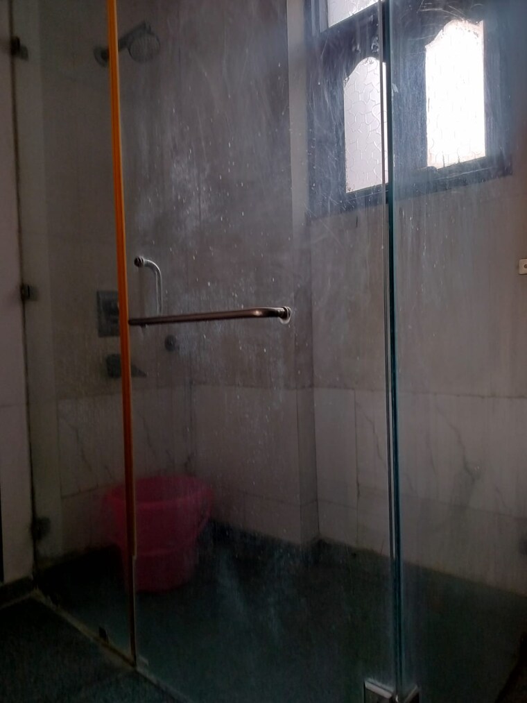 Bathroom, jasola vihar 4 Bedroom 325 Sq.Ft. Builder Floor In Jasola Vihar Delhi 9713753