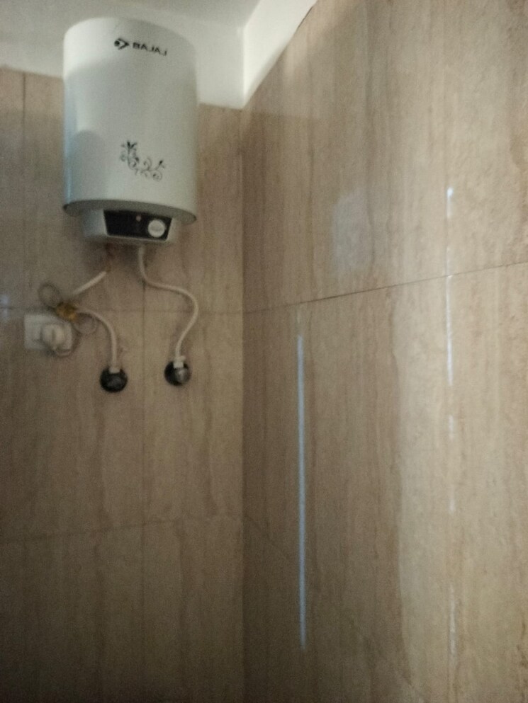 Bathroom, jasola vihar 4 Bedroom 325 Sq.Ft. Builder Floor In Jasola Vihar Delhi 9713753