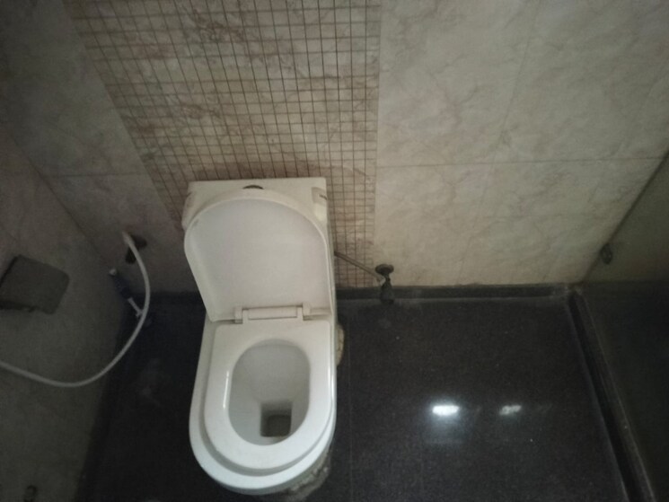 Bathroom, jasola vihar 4 Bedroom 325 Sq.Ft. Builder Floor In Jasola Vihar Delhi 9713753