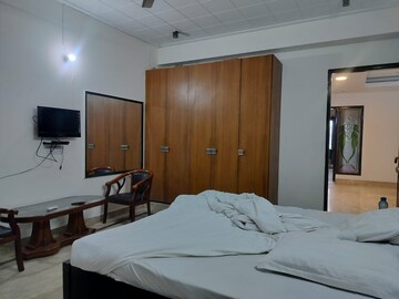 Bedroom in 4 BHK Builder Floor at Jasola Vihar – for Rent