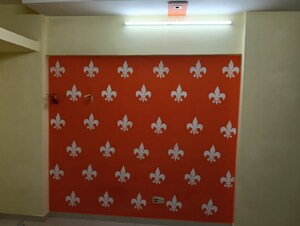 Furnished Amenities in 1 RK Apartment at Arunodaya CHS Ville Parle, Vile Parle East – for Rent