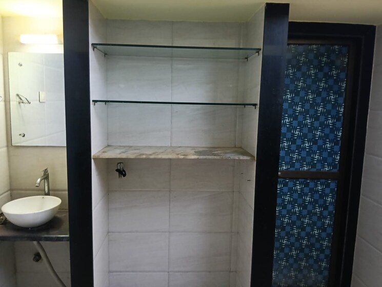 Bathroom, arunodaya-chs-ville-parle 1 RK 350 Sq.Ft. Apartment In Vile Parle East Mumbai 9713747