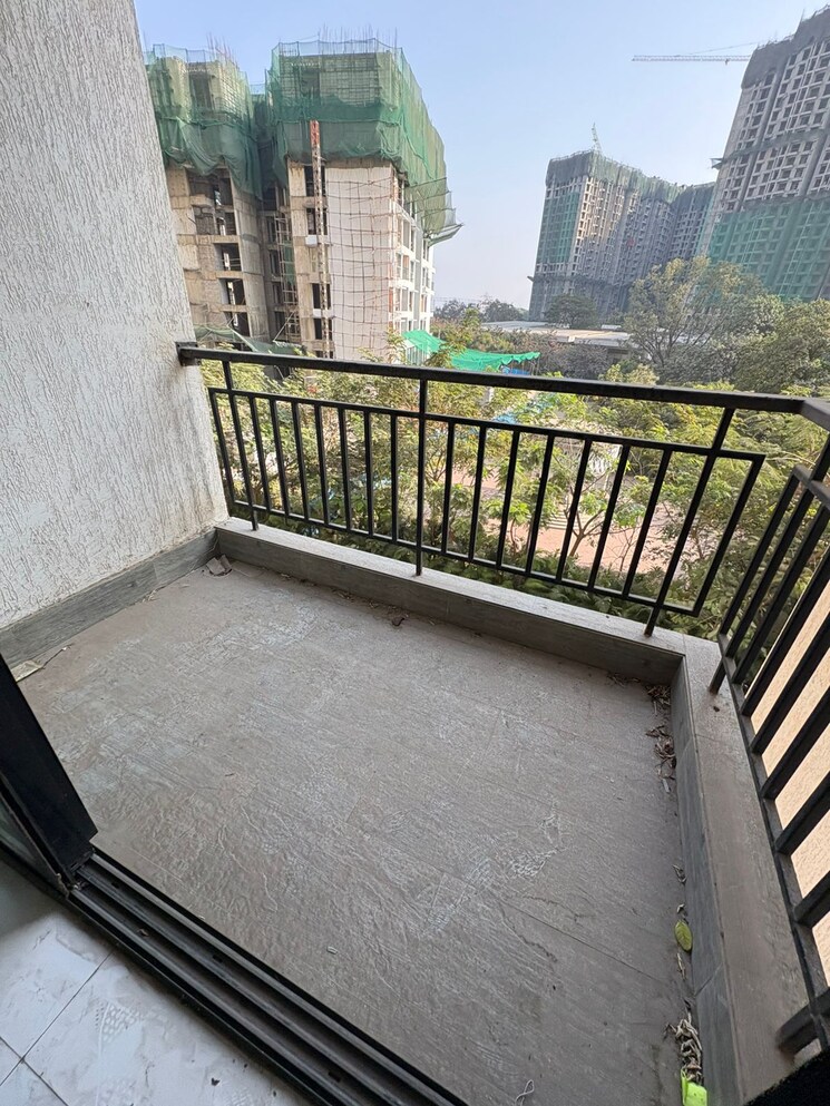 Balcony, runwal-gardens-phase-2 3 Bedroom 904 Sq.Ft. Apartment In Dombivli East Thane 9713773