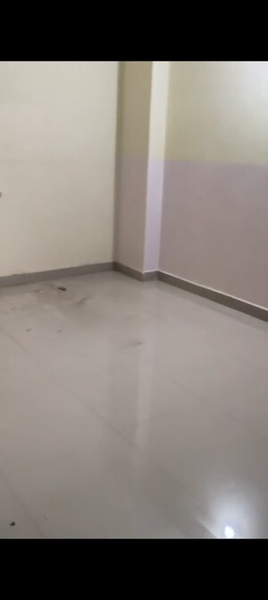 Room in 2 BHK Apartment at Proview Officer City, Raj Nagar Extension – for Rent
