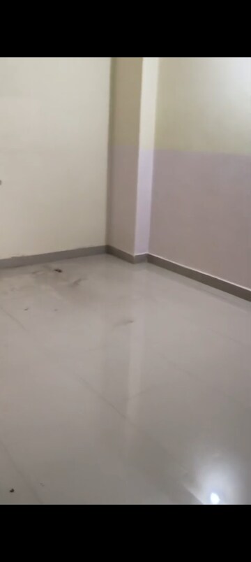 Room in 2 BHK Apartment at Proview Officer City, Raj Nagar Extension – for Rent