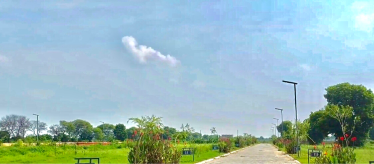 Garden, adore-smart-city  126 Sq.Yd. Plot In Sector 97 Faridabad 9713794