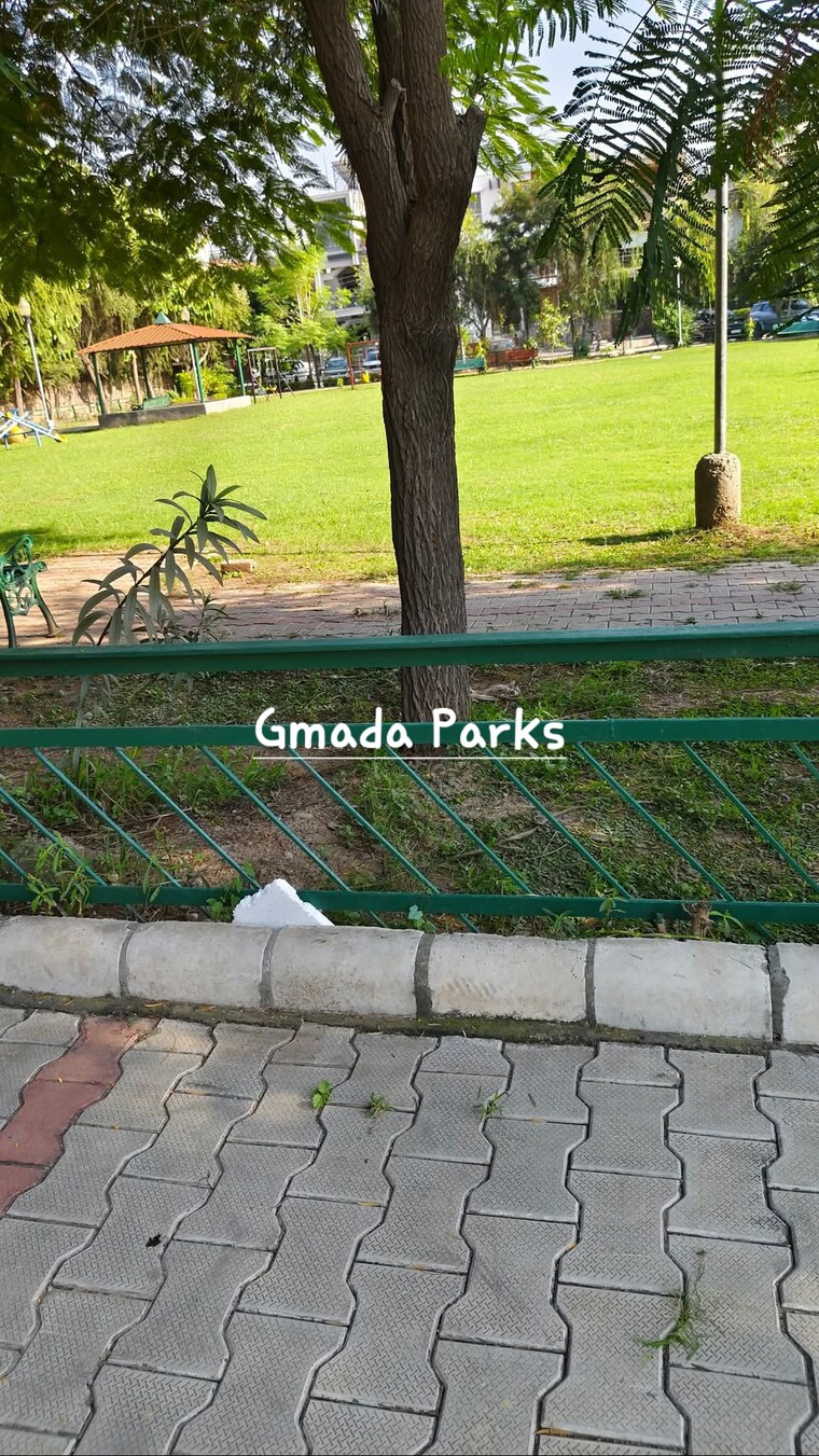 Garden, sector 80  213 Sq.Yd. Plot In Sector 80 Mohali 9713827