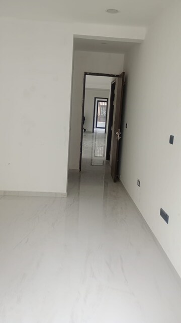 Building Lobby in 3 BHK Apartment at Prestige El Dorado, Queens Road – for Rent