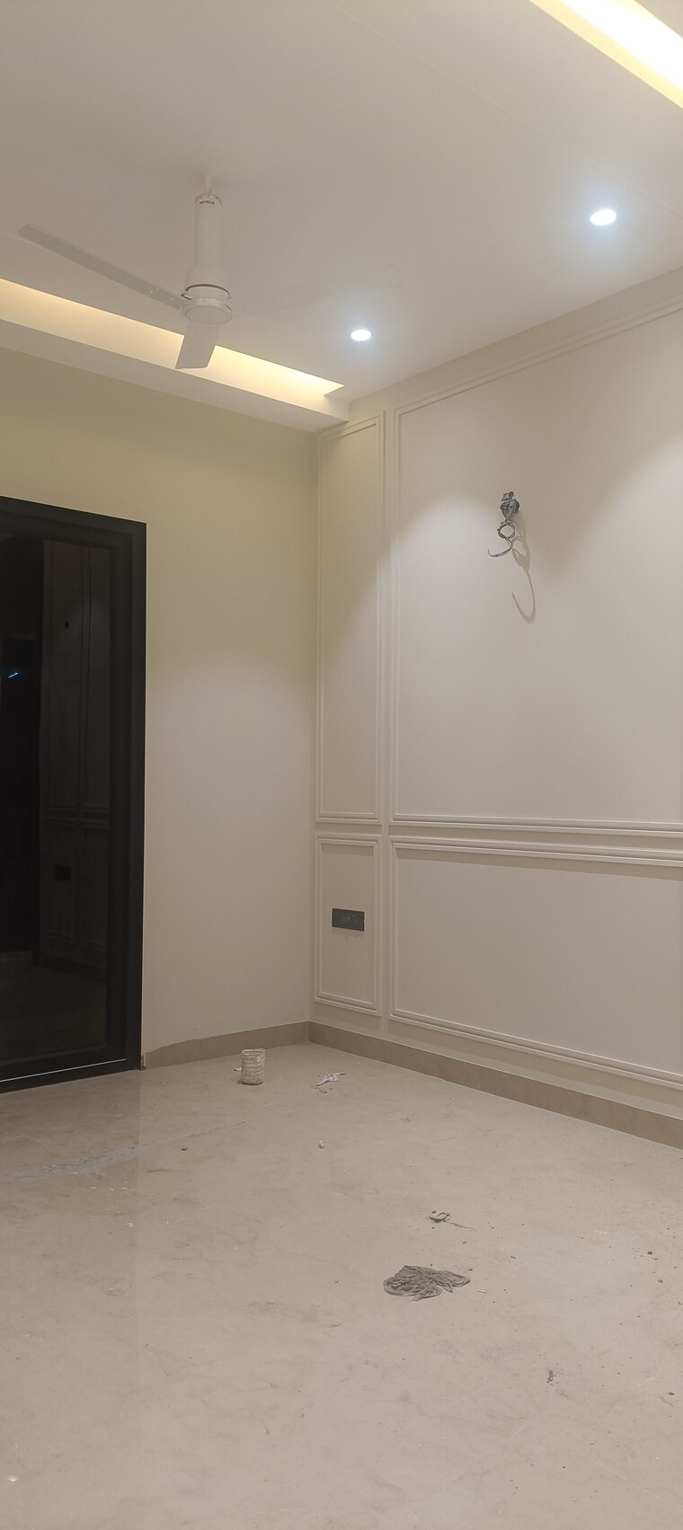 Room, surajmal vihar 3 Bedroom 1800 Sq.Ft. Builder Floor In Surajmal Vihar Delhi 9713836