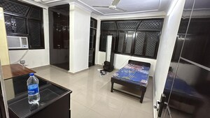 Team Area in  Pg at Patel Nagar – for Rent