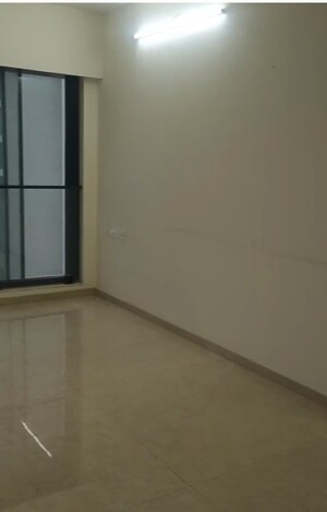 Room in 3 BHK Apartment at Dosti Eastern Bay, Wadala – for Rent