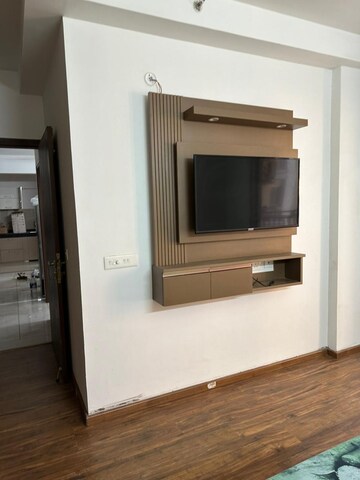 2 BHK Apartment For Rent in Rishita Manhattan, Gomti Nagar