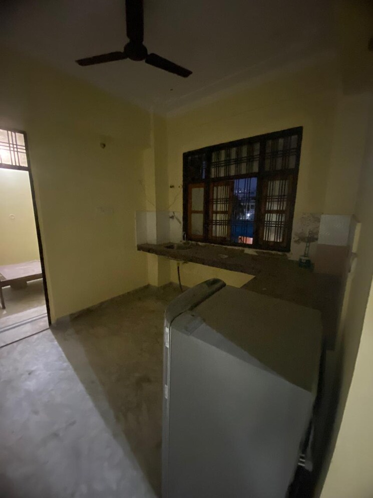 Kitchen, vineet khand Pg For Girls In Vineet Khand 9713861