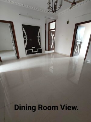 Room in 3 BHK Apartment at Tilak Nagar – for Rent